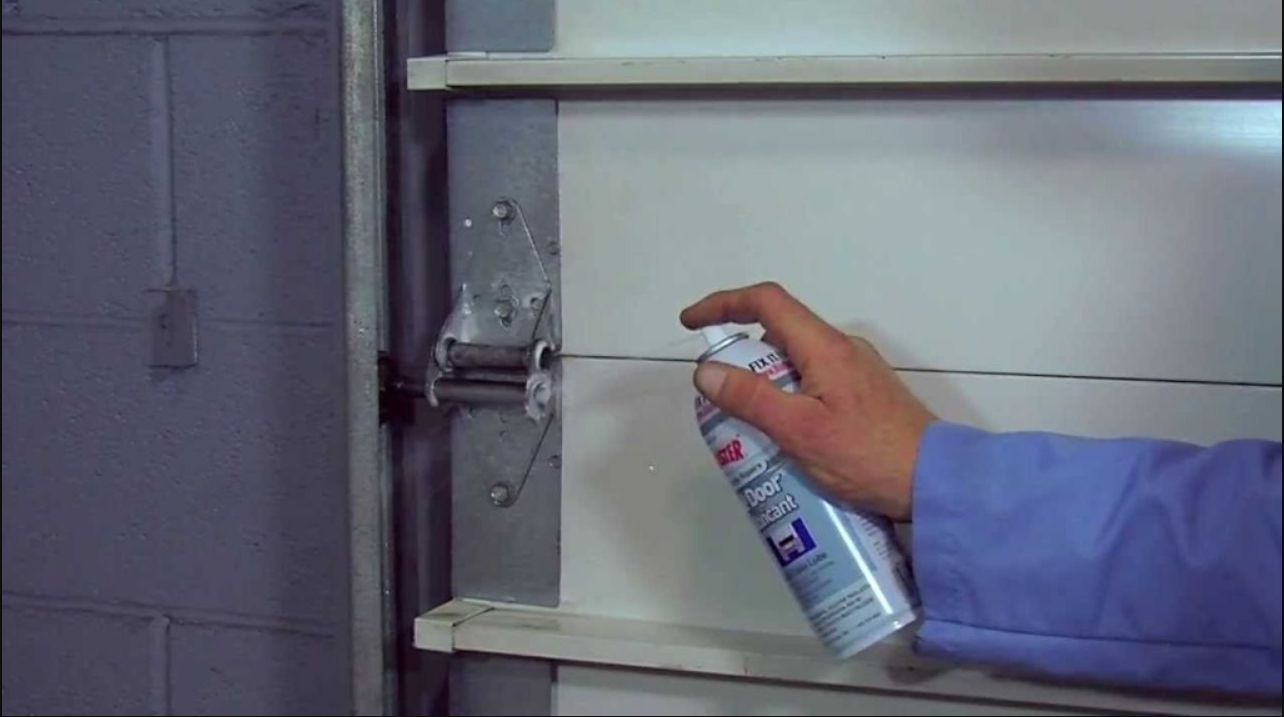 Professional service for noisy garage doors, including grinding, banging, and screeching fixes. Expert solutions for a Noisy Garage Door Fix.